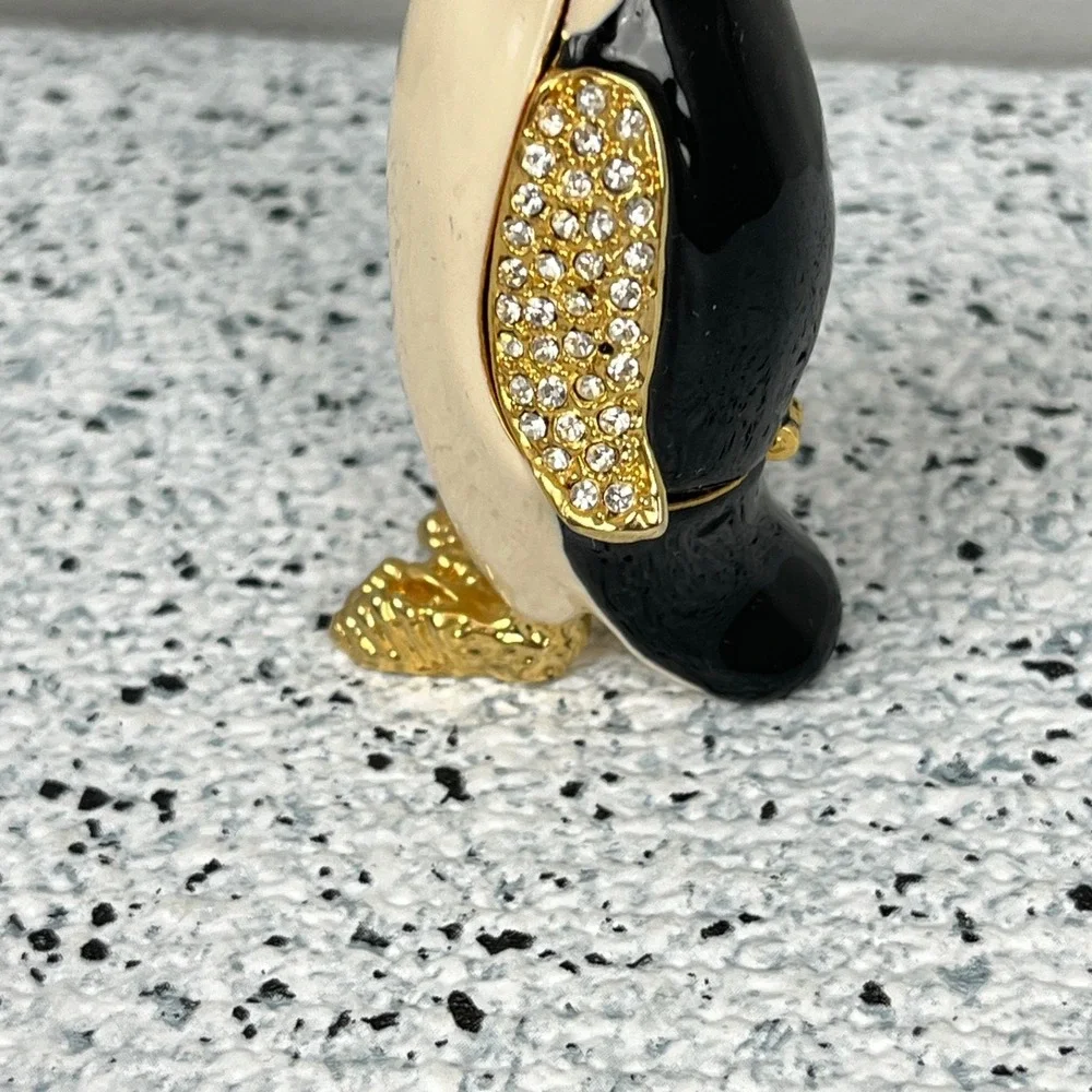 Penguin Trinket Box‎ Enameled Metal Rhinestone Hinged Collectible